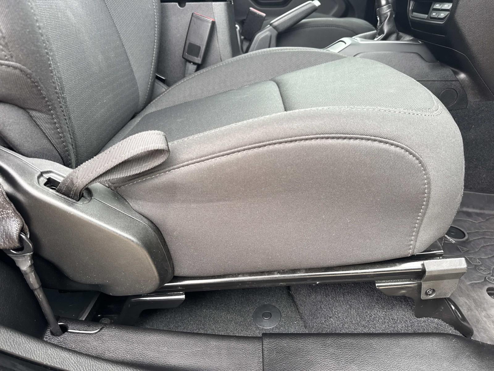 2022 Jeep Wrangler Sport S 4x4