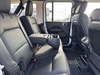 2024 Jeep Wrangler 4-Door Sahara 4x4