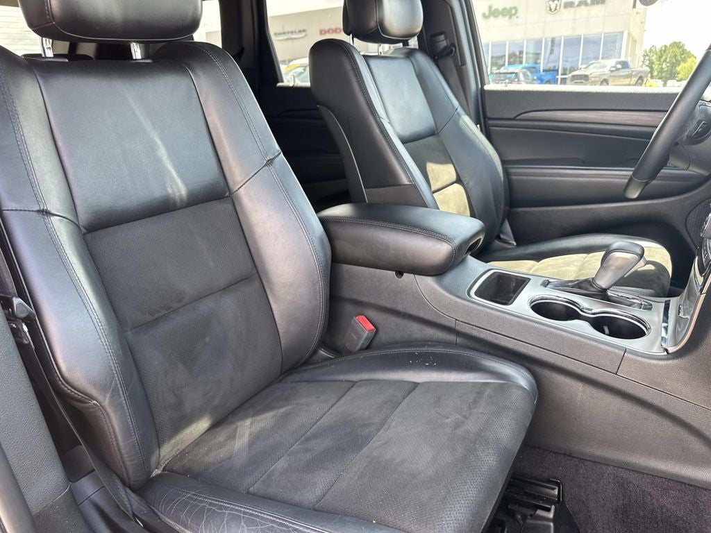 2019 Jeep Grand Cherokee Laredo E 4x2