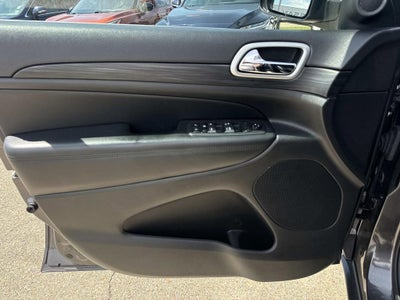 2019 Jeep Grand Cherokee Laredo E 4x2