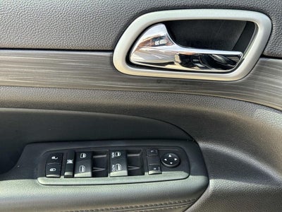 2019 Jeep Grand Cherokee Laredo E 4x2