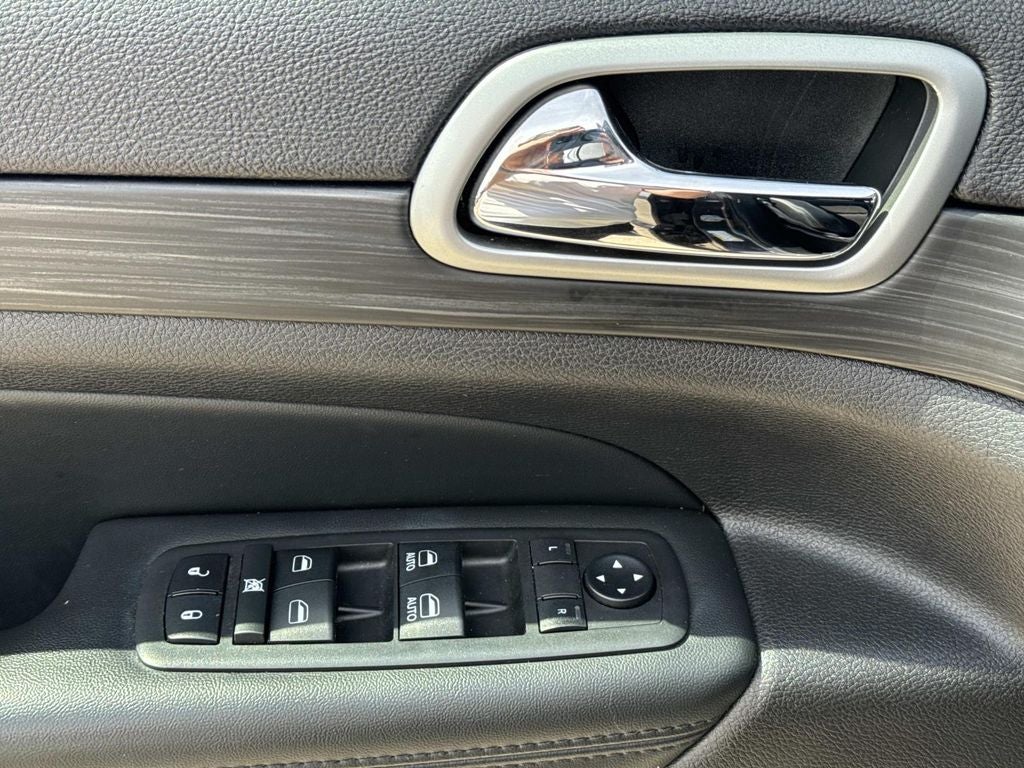 2019 Jeep Grand Cherokee Laredo E 4x2