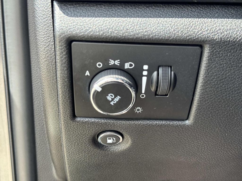 2019 Jeep Grand Cherokee Laredo E 4x2