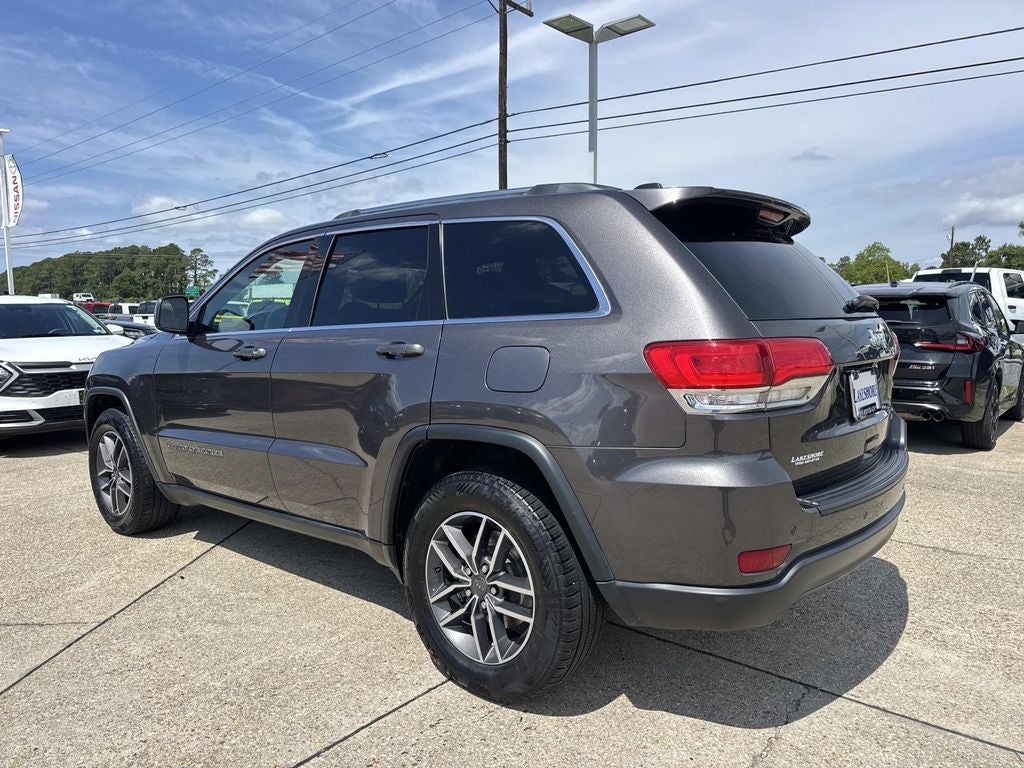 2019 Jeep Grand Cherokee Laredo E 4x2