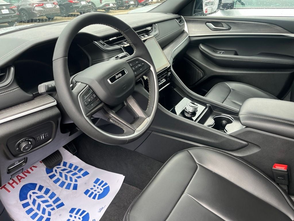 2025 Jeep Grand Cherokee L Limited 4x2