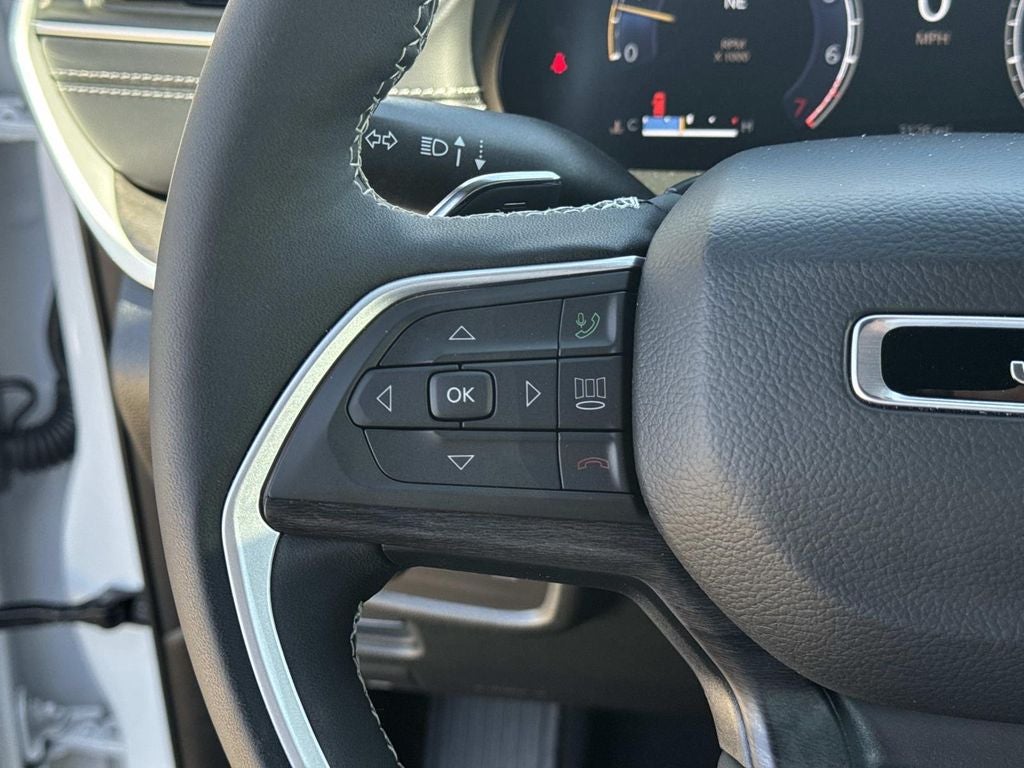 2025 Jeep Grand Cherokee L Limited 4x2