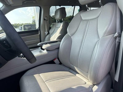 2023 Jeep Wagoneer Series II