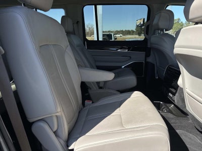 2022 Jeep Wagoneer Series III 4x2