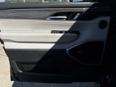 2022 Jeep Wagoneer Series III 4x2