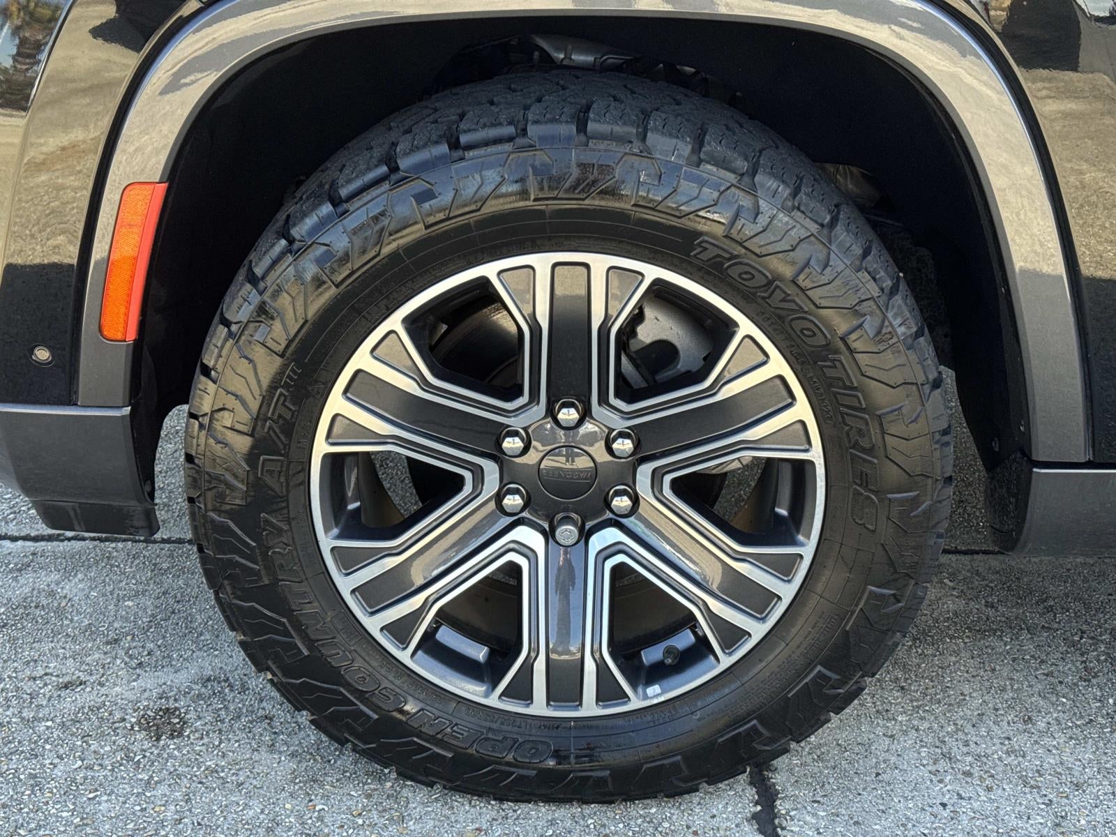 2022 Jeep Wagoneer Series III 4x2