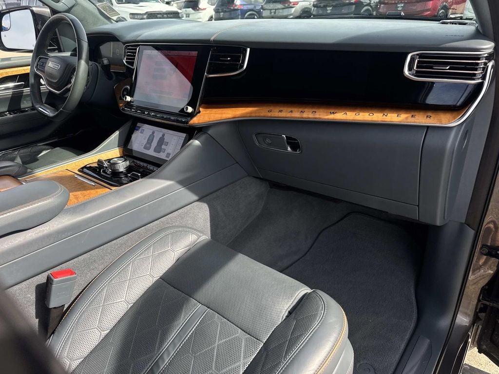 2022 Jeep Grand Wagoneer Series III