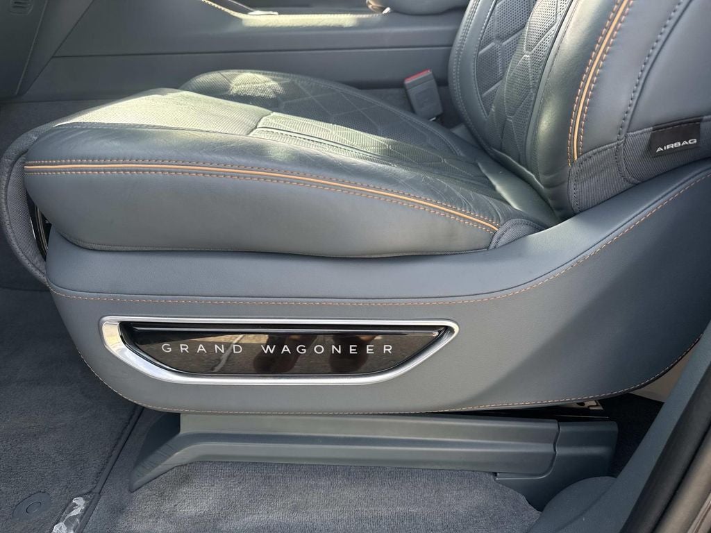 2022 Jeep Grand Wagoneer Series III