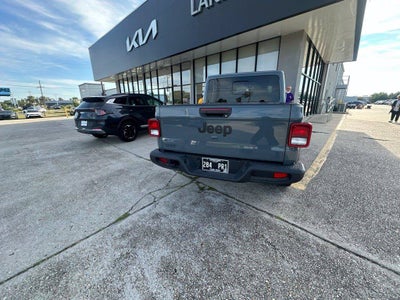 2025 Jeep Gladiator Nighthawk