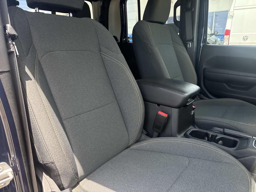 2025 Jeep Gladiator Nighthawk