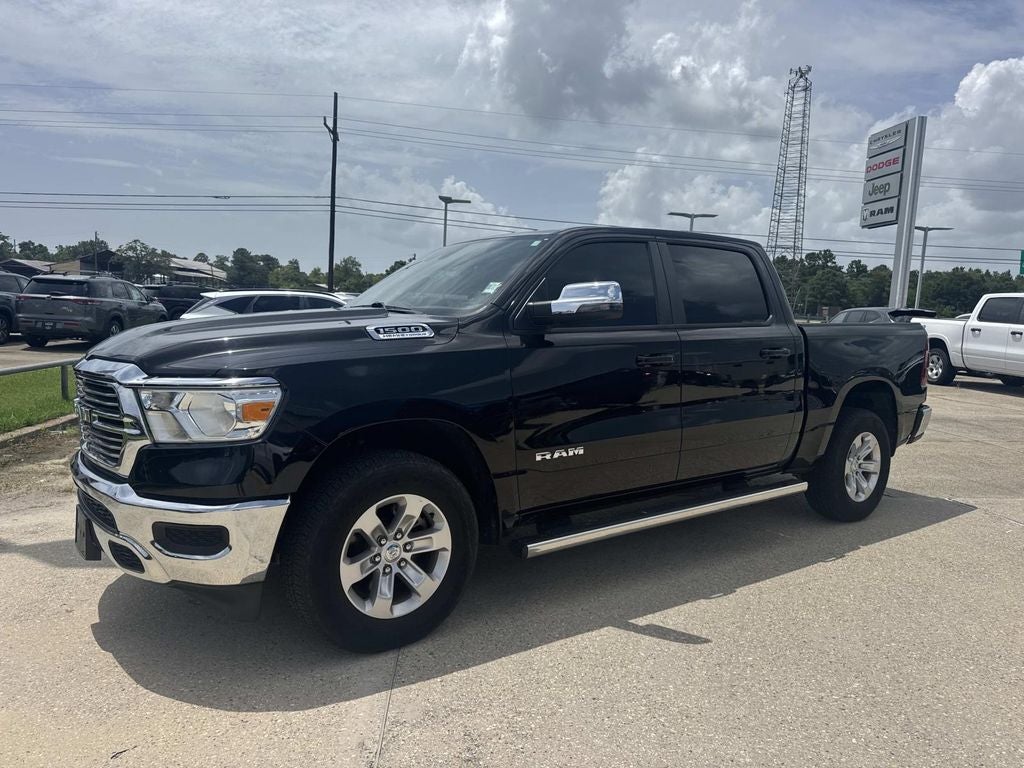 2024 RAM 1500 Laramie Crew Cab 4x2 5'7' Box