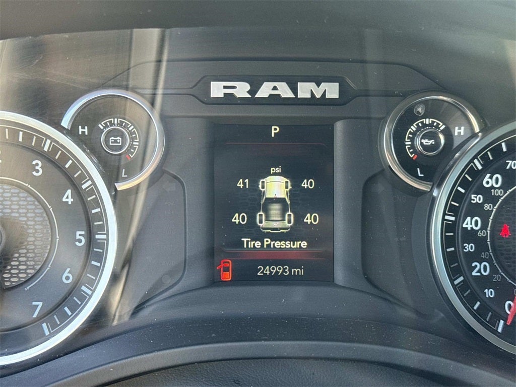 2025 RAM 1500 Tradesman Crew Cab 4x4 5'7' Box