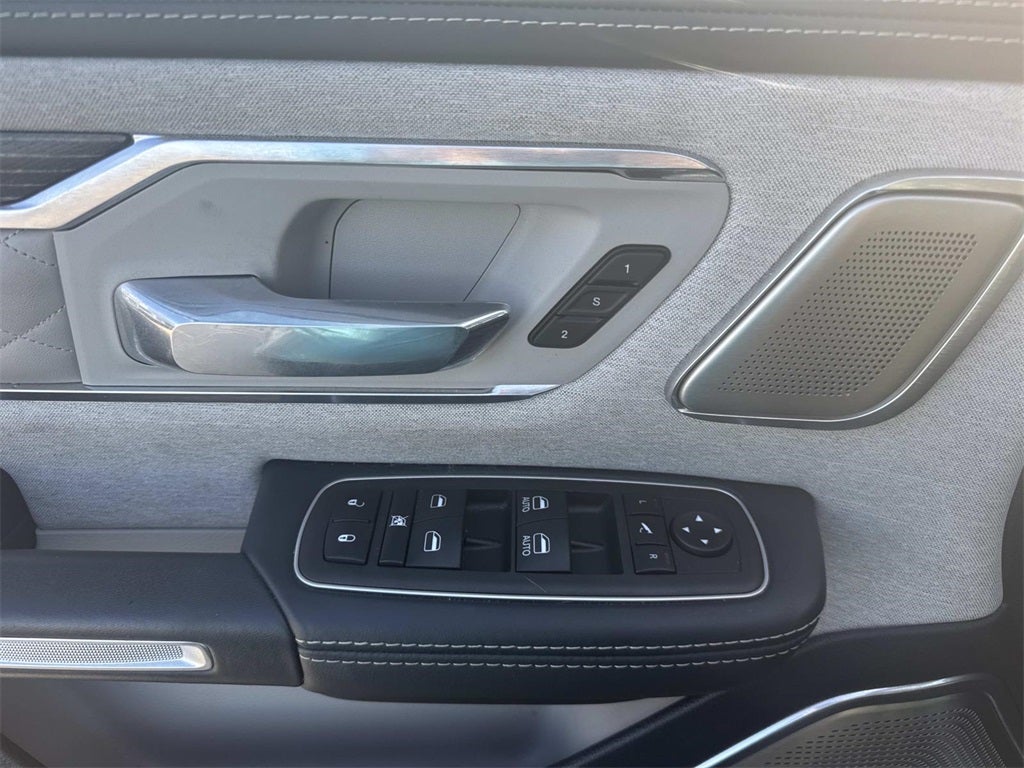 2022 RAM 1500 Limited Crew Cab 4x4 5'7' Box