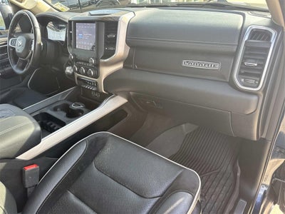 2020 RAM 1500 Laramie Crew Cab 4x4 5'7' Box