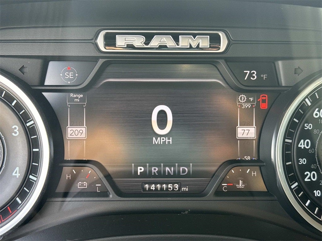 2020 RAM 1500 Laramie Crew Cab 4x4 5'7' Box