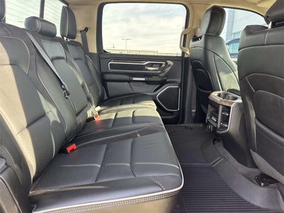 2020 RAM 1500 Laramie Crew Cab 4x4 5'7' Box