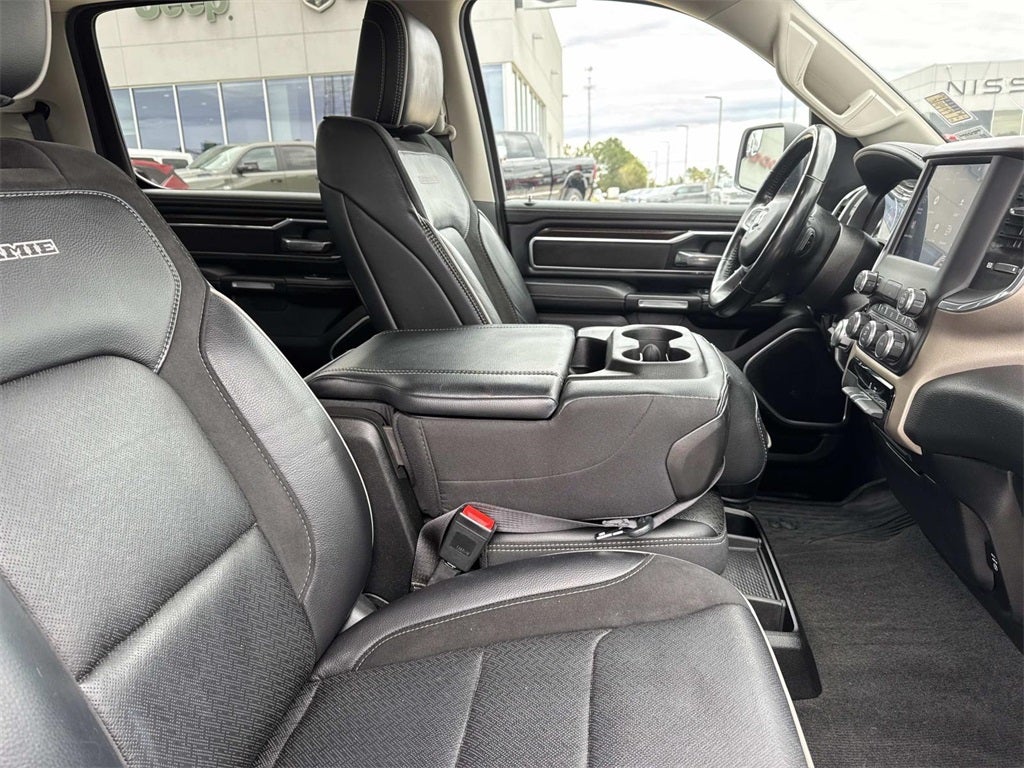 2022 RAM 1500 Laramie Crew Cab 4x4 5'7' Box