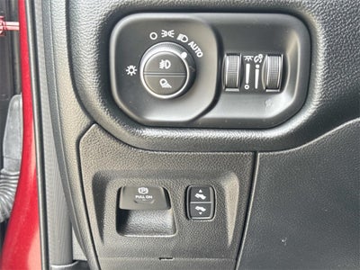 2022 RAM 1500 Laramie Crew Cab 4x4 5'7' Box