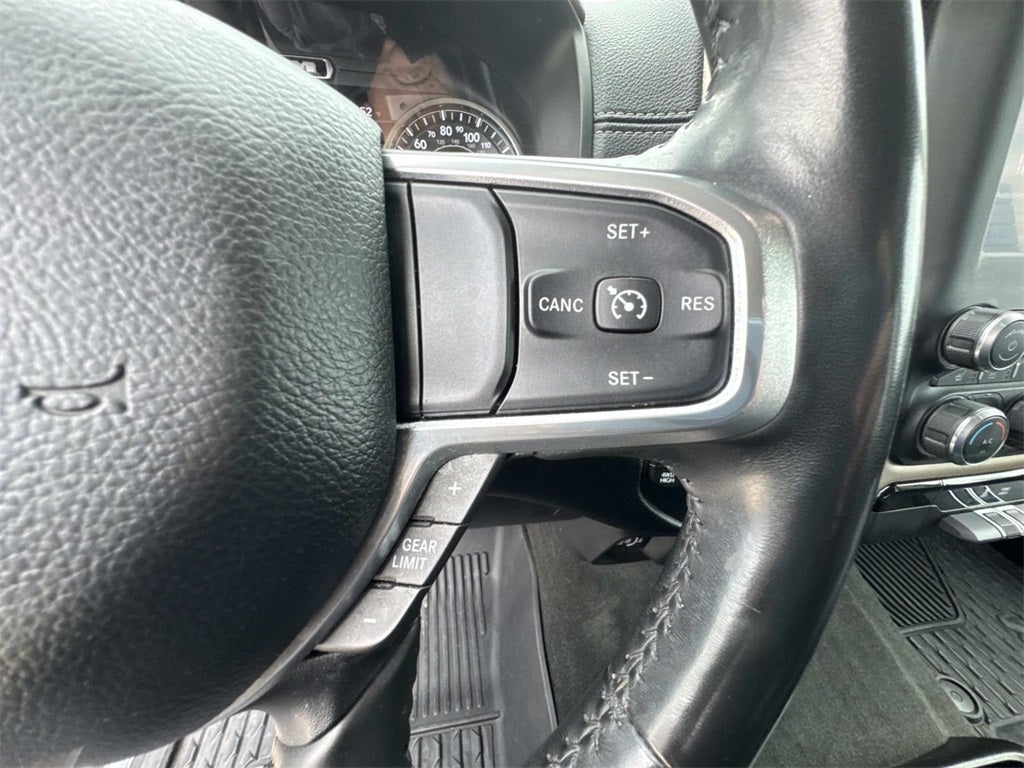 2022 RAM 1500 Laramie Crew Cab 4x4 5'7' Box