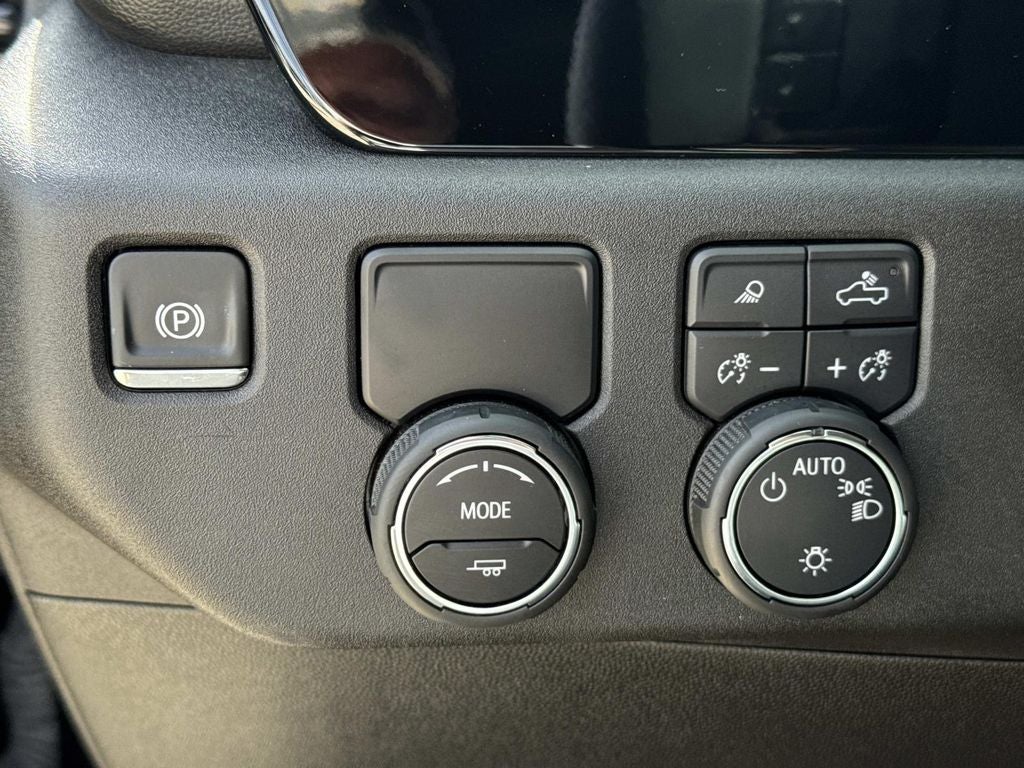 2025 Chevrolet Silverado 1500 2WD Double Cab Standard Bed LT