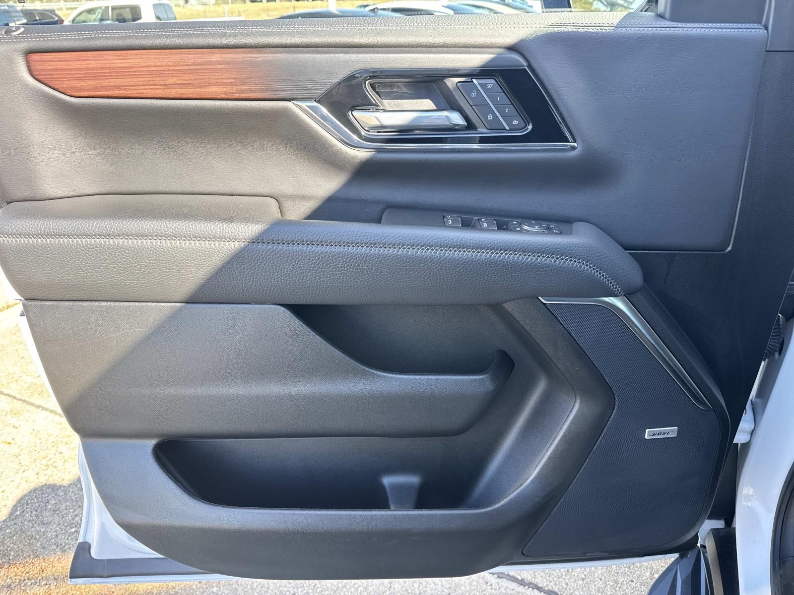 2025 GMC Yukon 4WD Denali