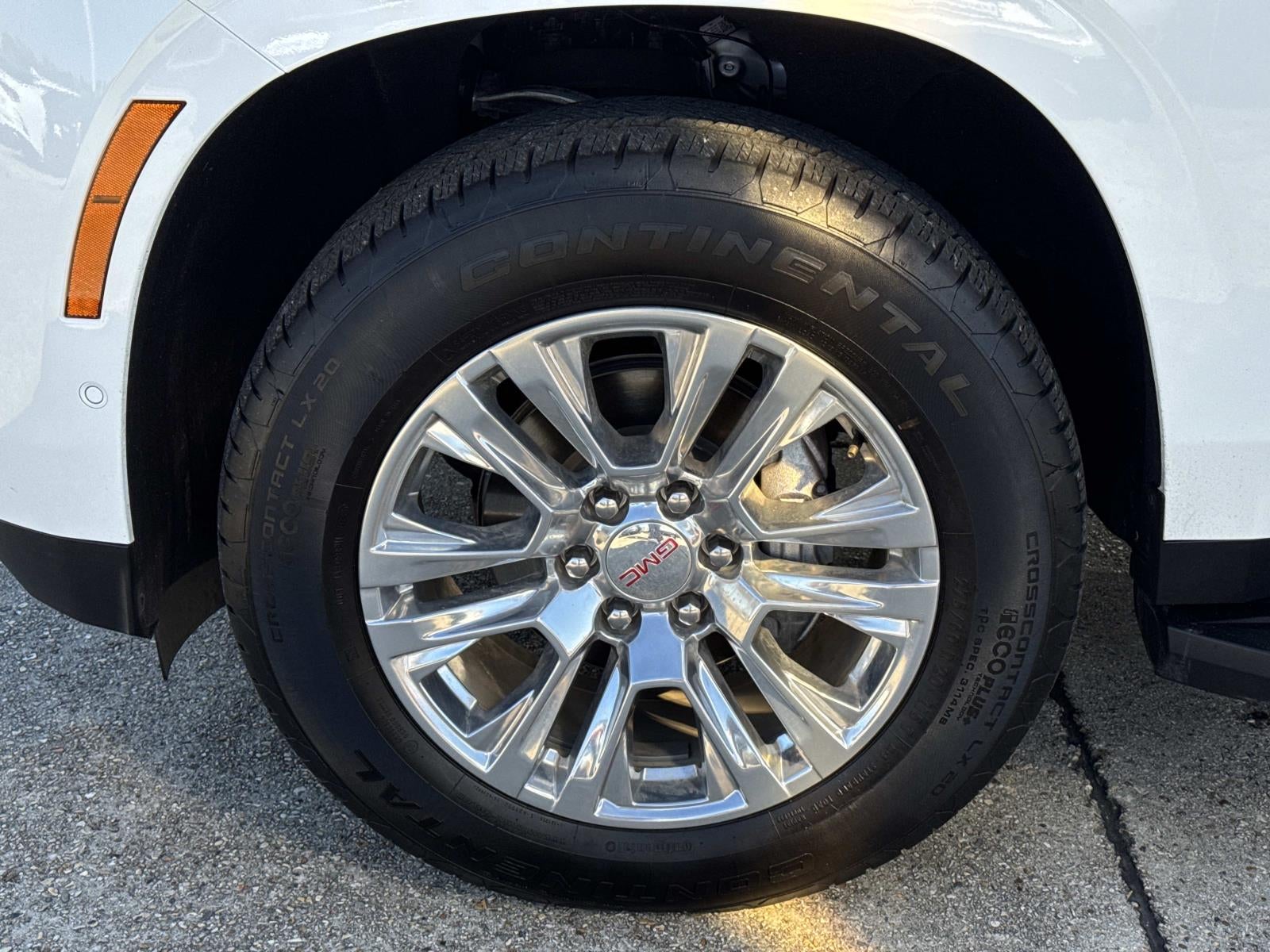 2025 GMC Yukon 4WD Denali