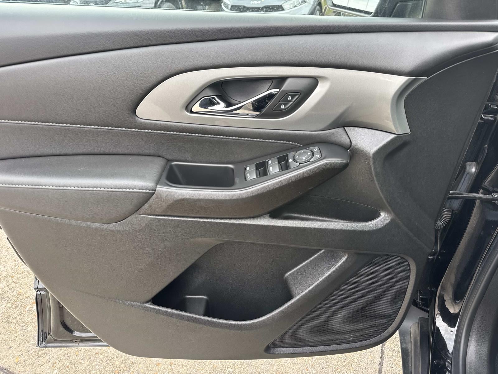 2023 Chevrolet Traverse FWD LT Cloth