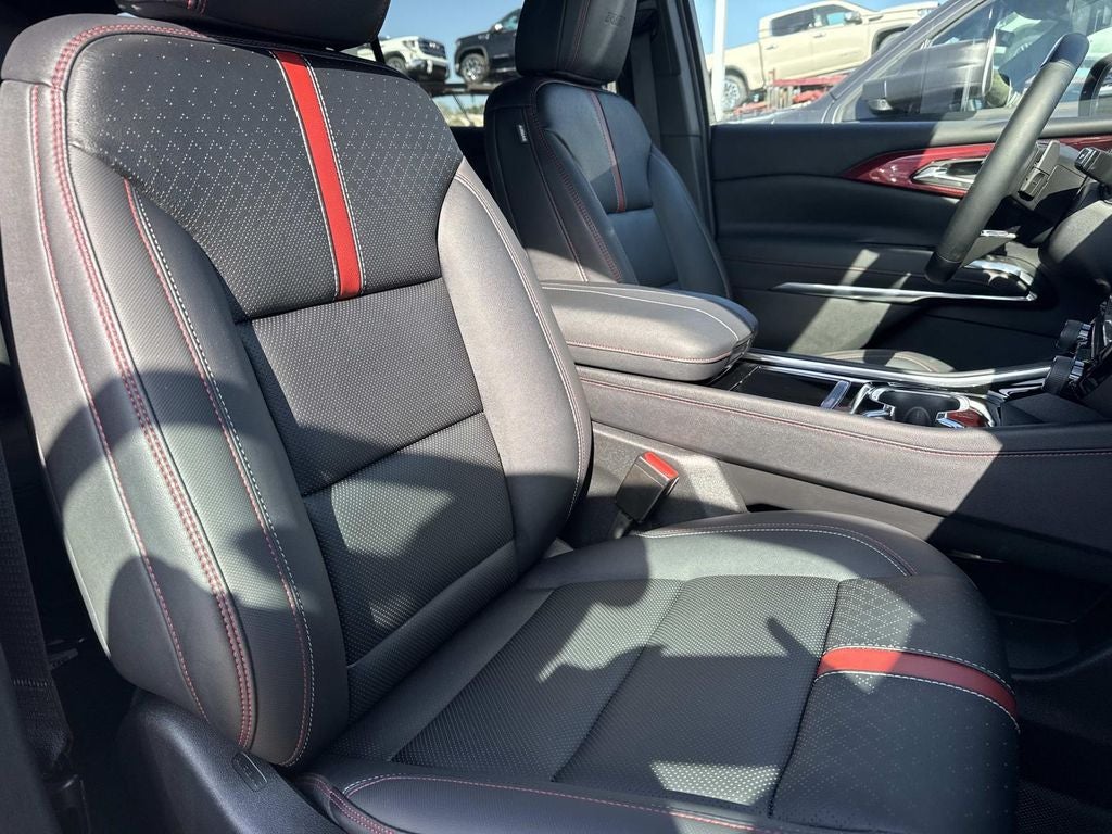 2024 Chevrolet Traverse FWD RS