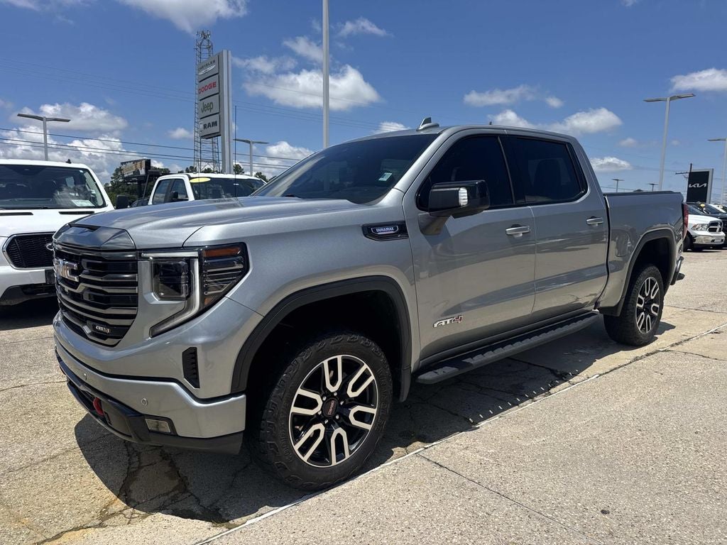 2023 GMC Sierra 1500 4WD Crew Cab Short Box AT4