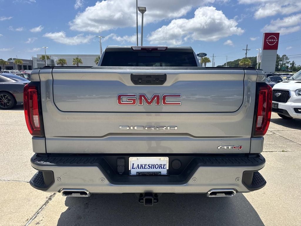 2023 GMC Sierra 1500 4WD Crew Cab Short Box AT4