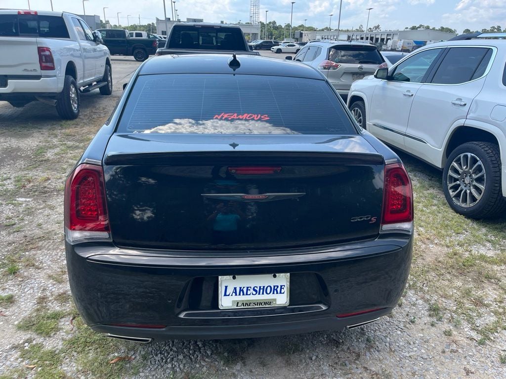 2022 Chrysler 300 S