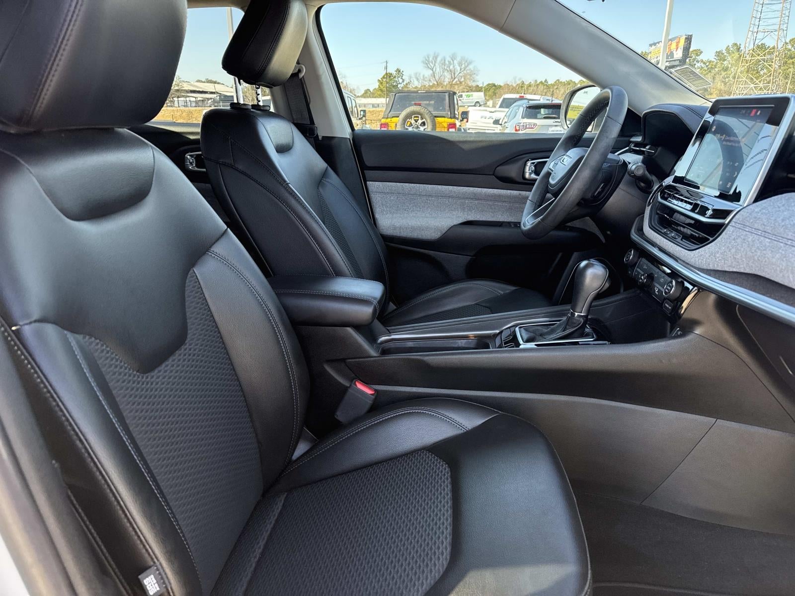 2022 Jeep Compass Latitude FWD