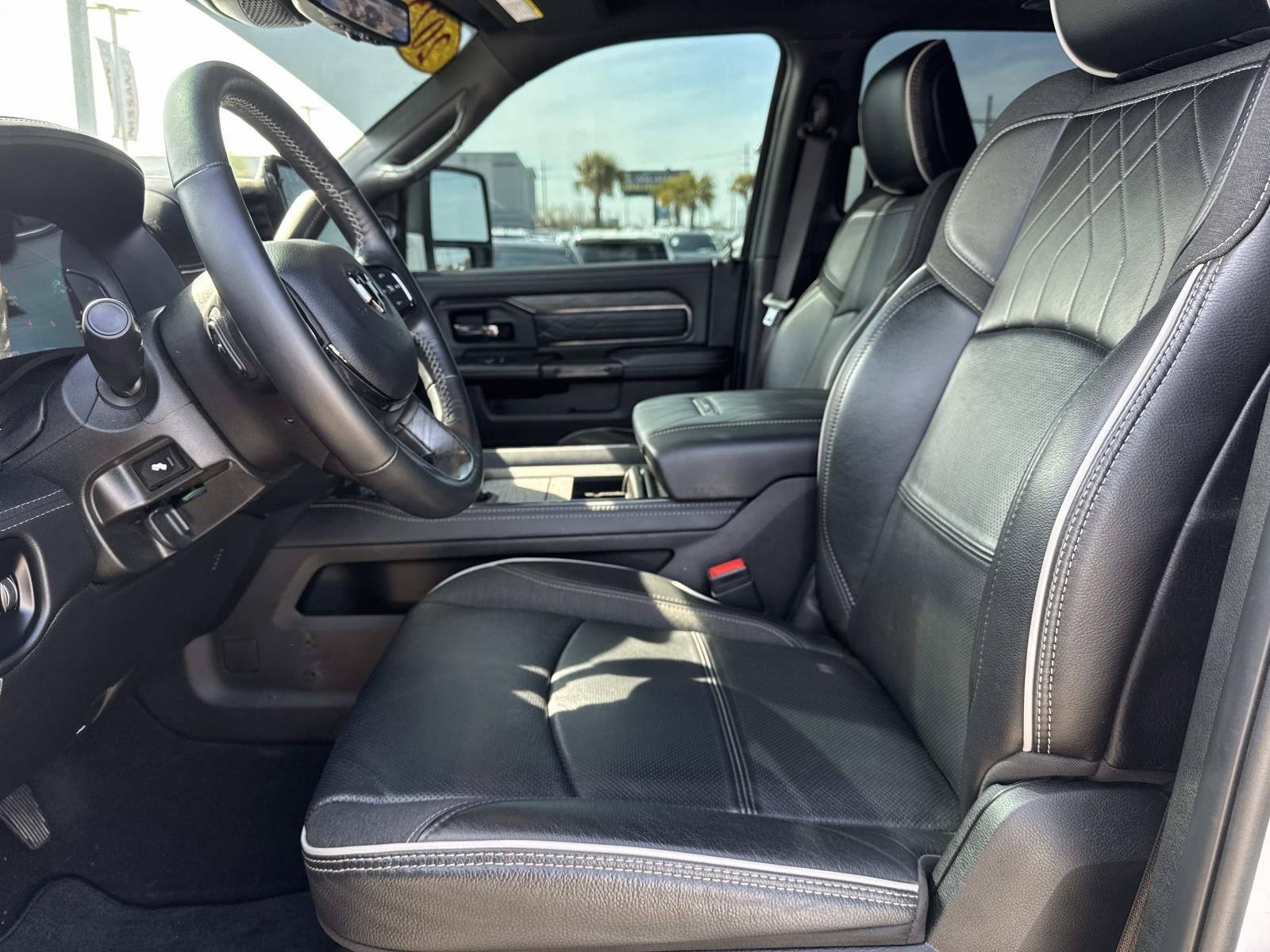 2025 RAM Ram 3500 Limited Mega Cab 4x4 6'4' Box