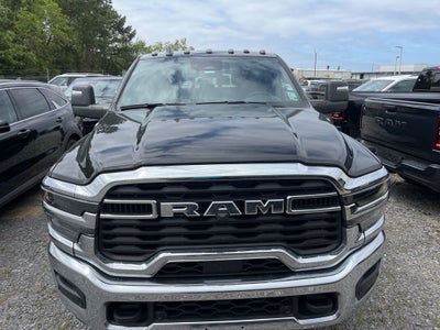 2025 RAM Ram 2500 Tradesman Crew Cab 4x4 6'4' Box