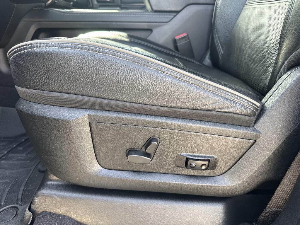2022 RAM Ram 3500 Limited Crew Cab 4x4 8' Box