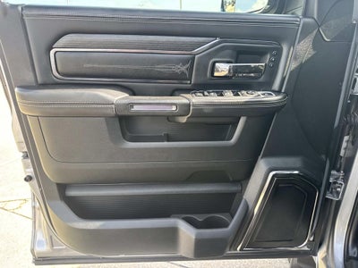 2022 RAM Ram 3500 Limited Crew Cab 4x4 8' Box