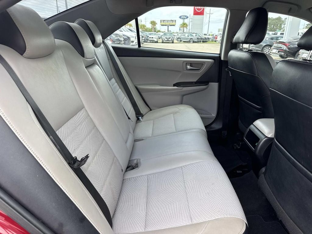 2016 Toyota Camry SE