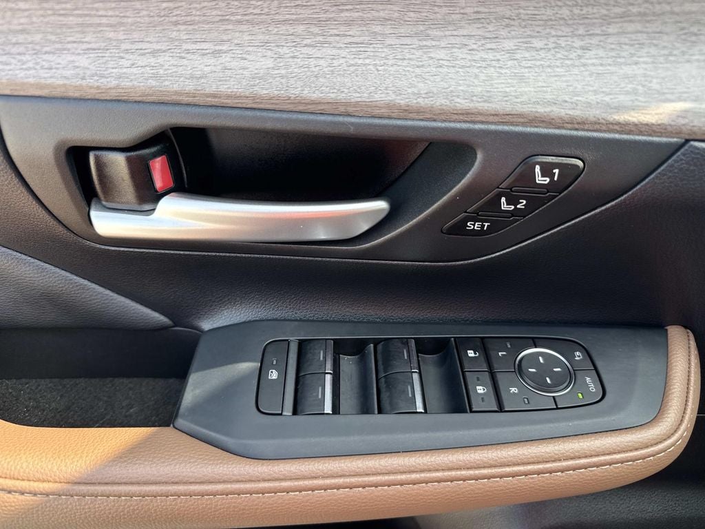 2025 Toyota Grand Highlander Platinum