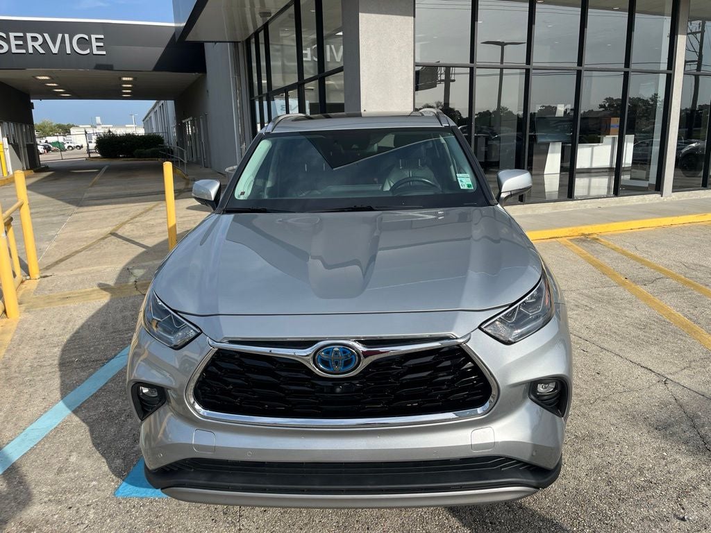 2020 Toyota Highlander Hybrid Platinum