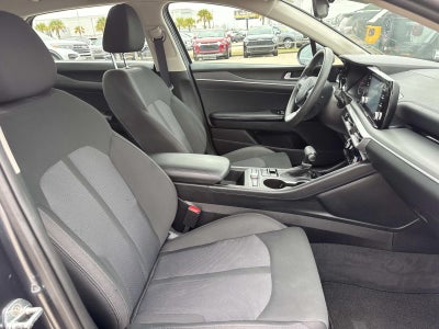 2022 Kia K5 LXS