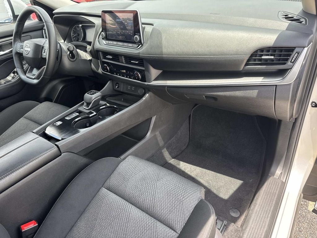 2025 Nissan Rogue SV FWD