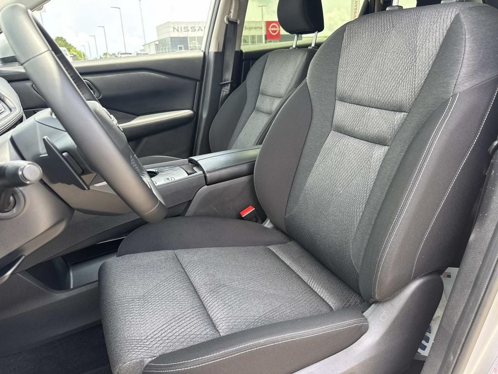2025 Nissan Rogue SV FWD