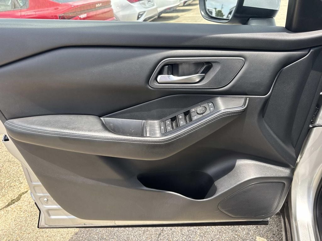 2025 Nissan Rogue SV FWD