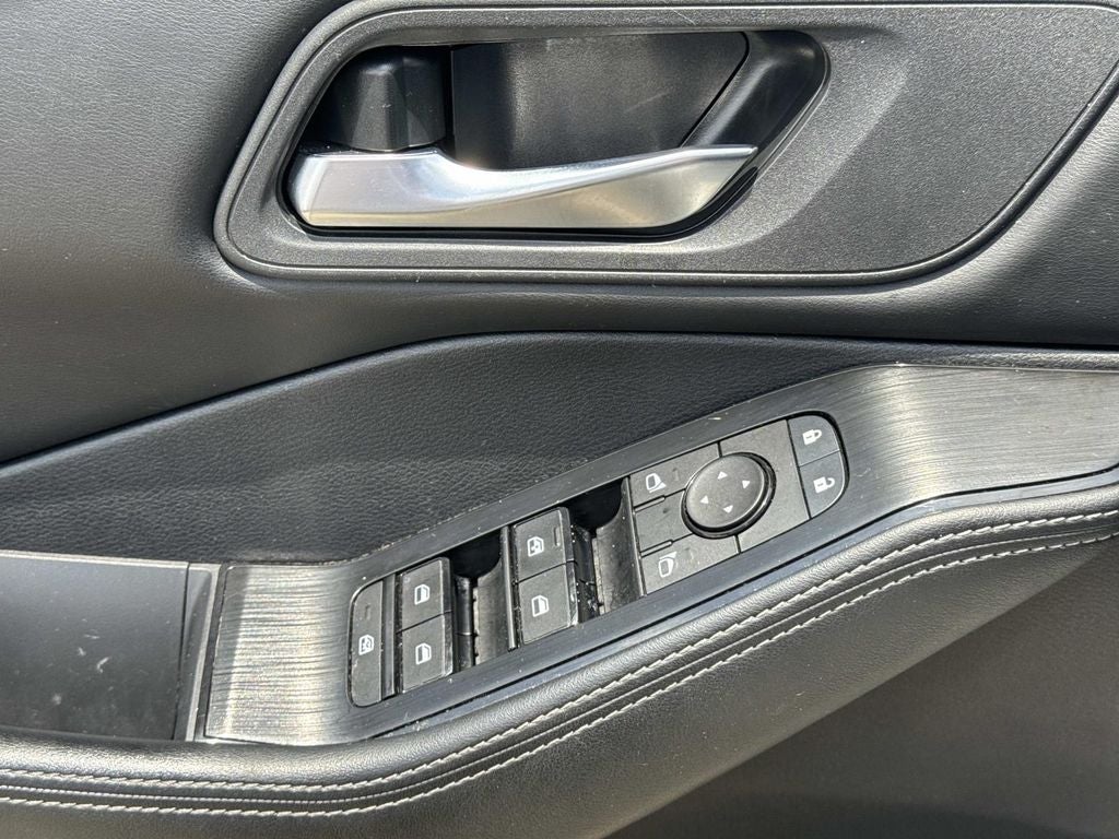 2025 Nissan Rogue SV FWD
