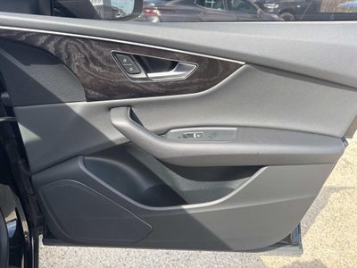 2023 Audi Q8 Premium 55 TFSI quattro Tiptronic