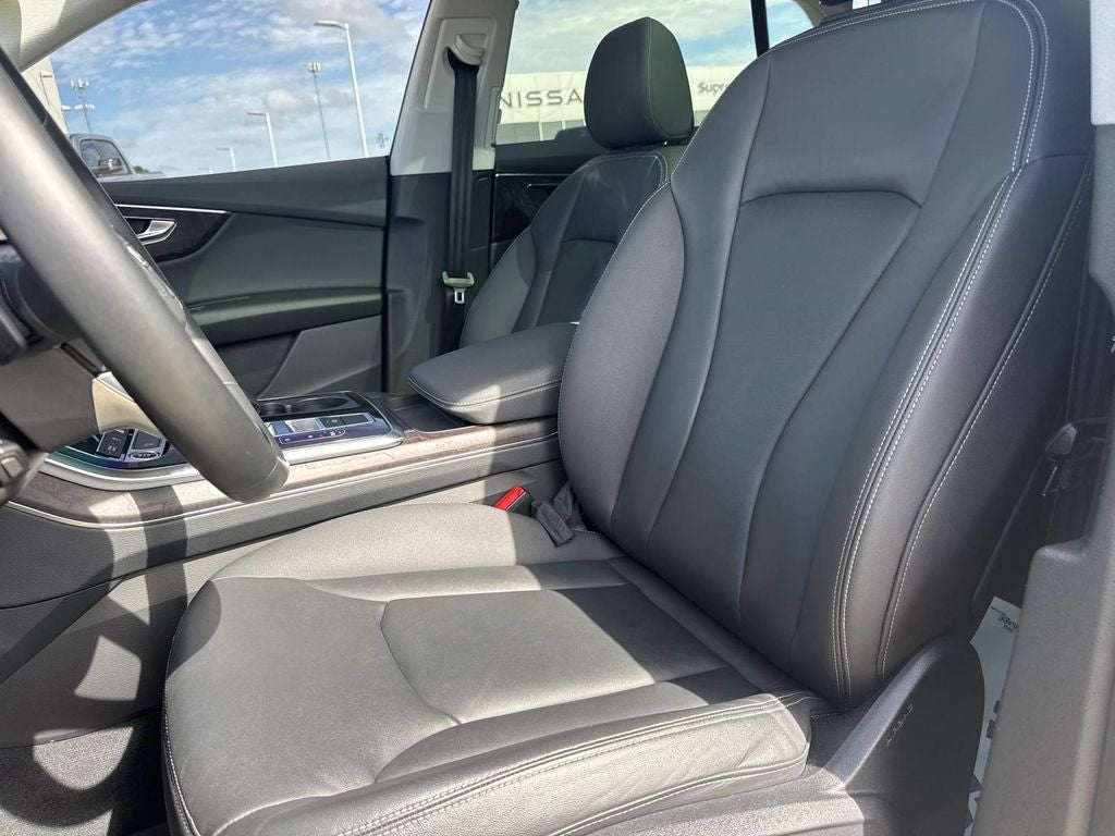 2023 Audi Q8 Premium 55 TFSI quattro Tiptronic